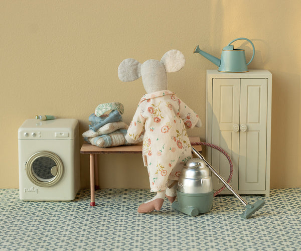 Armario de madera para ratoncito - crema