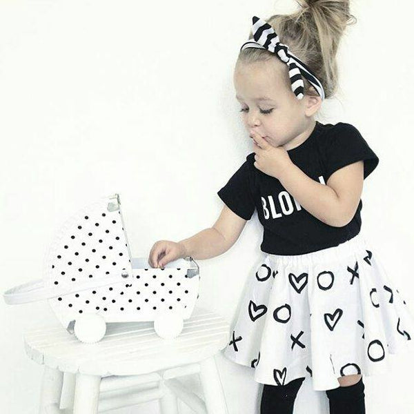 Caja cochecito de muñecos - blanco y negro - Miss Coppelia